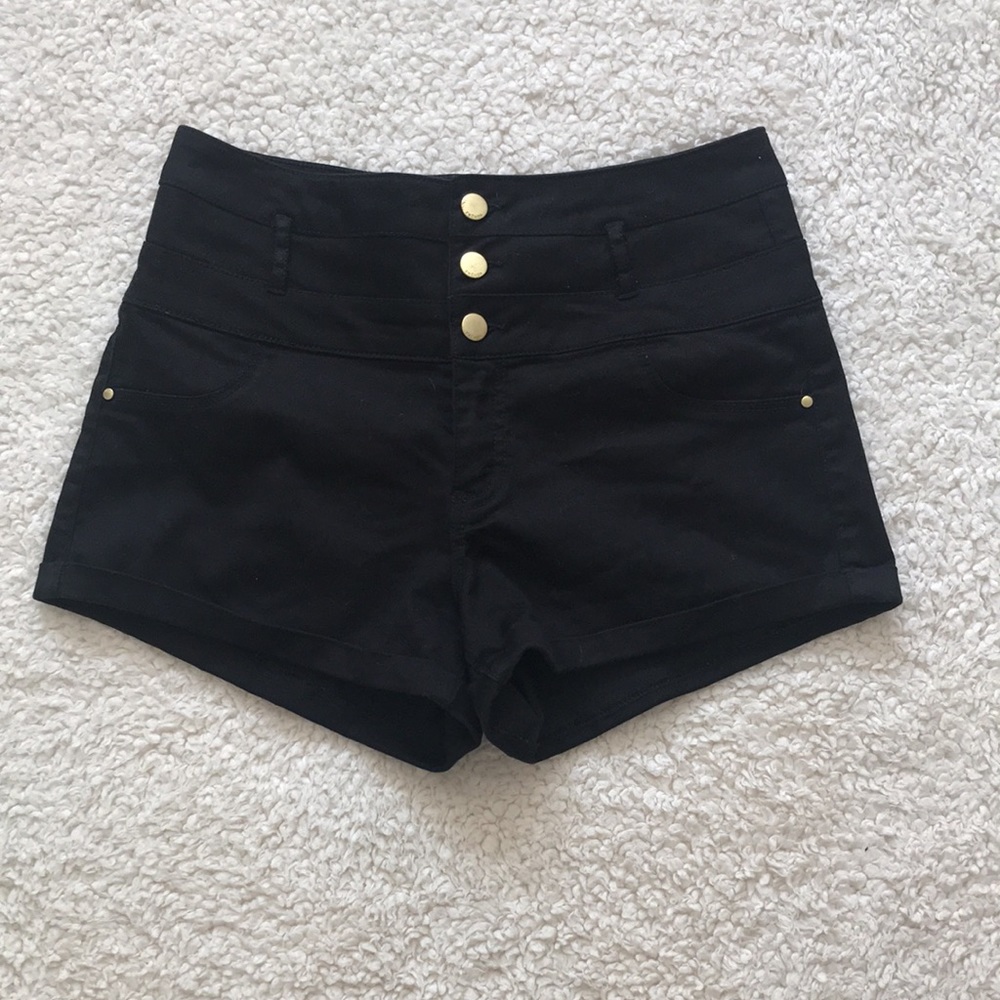 Womens Refuge black shorts size 8